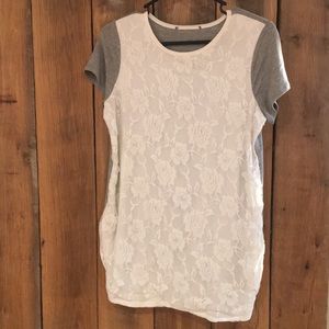 Loveappella stichfix lace detail maternity top